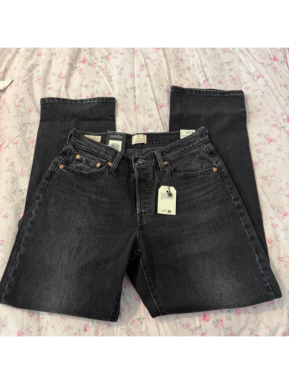 Levi’s 501 curve